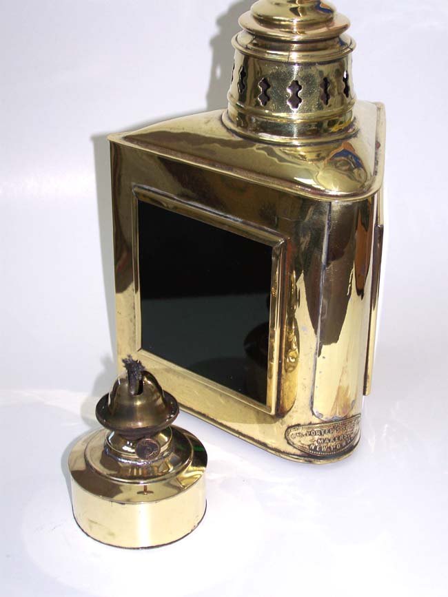A rare late 19th century Combination Port and Starboard lamp by William Porter & Sons, New York, circa 1880. — image 4